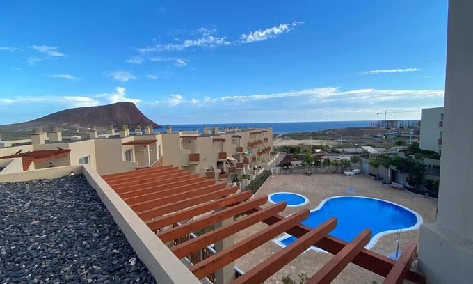 Granadilla de Abona Apartamento | Apartamento grande con vista al mar! La Tejita El Medano