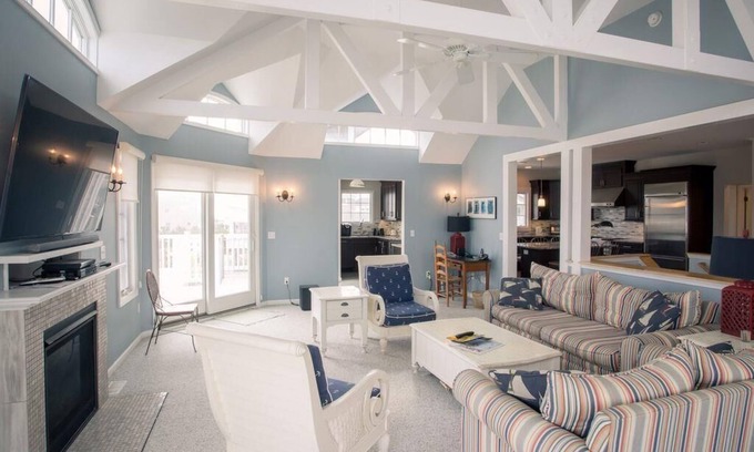 Loveladies Casa | Large Ocean Side Home with Beautiful Views