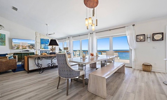 South Ponte Vedra Beach Villa | Gran villa de lujo frente al mar con magníficas vistas!