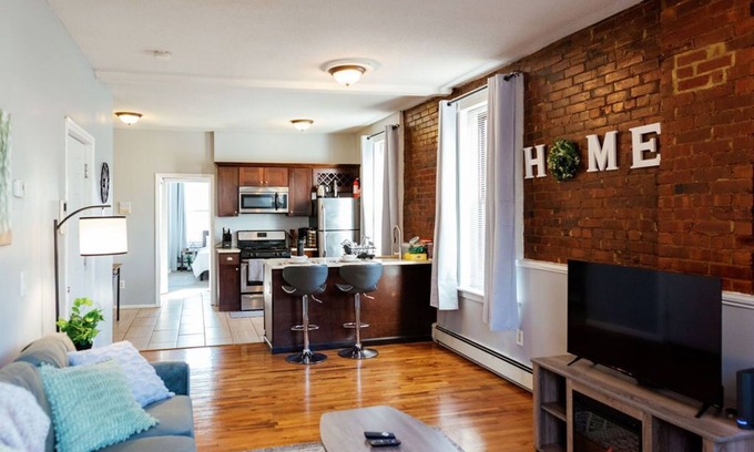 Mill River Apartamento | Large, Open-Concept, One Bedroom in Wooster Square