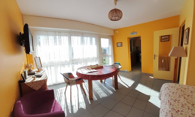 Fecamp Apartamento | F1 Gran y agradable de dos estrellas, a 800 metros del mar!