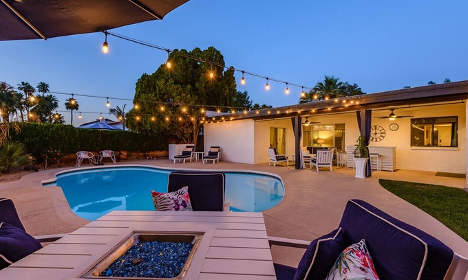 North Mountain Casa | Large Pool and Entertainers Delight Yard!