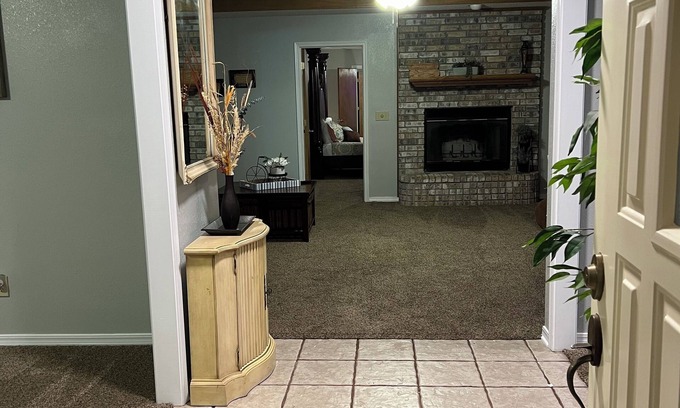 Wichita Falls Casa | Large Private 6 bedroom/2 bath 🏡