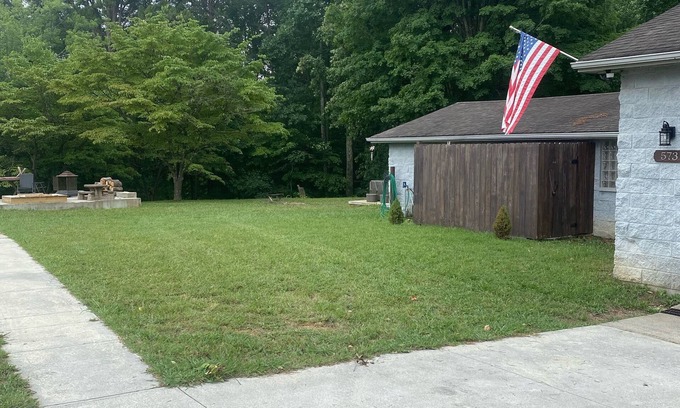 Somerset Alquiler De RV | Large private campsite within minutes of Lake Cumberland!