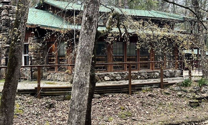 Mount Ida Casa | Large Private Home on Lake Ouachita! Beautiful creek running into the lake.