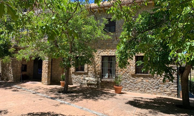 Guejar Sierra Casa | Gran Casa Rural Cortijo Argumosa con piscina