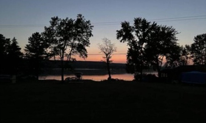 Bradford Alquiler De RV | Large RV site with drive through on Lamoka Lake
