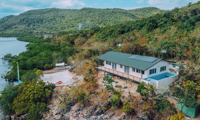 Coron Casa | Large Seaview House with Pool