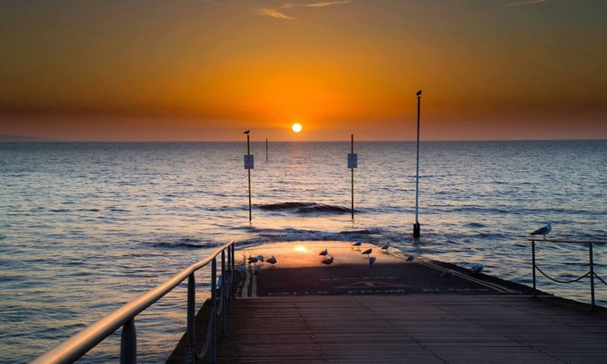 East Huntspill Cabina | Large Somerset lodge with access to adventure activities