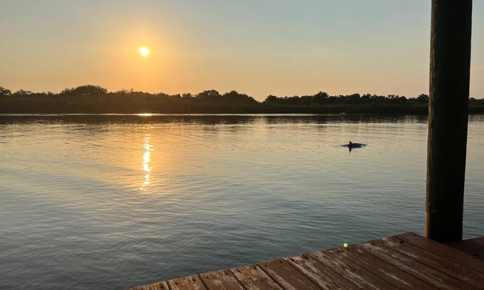 Edgewater Casa | Large, Spacious home on The Intracoastal, Watch Dolphins play and Fish