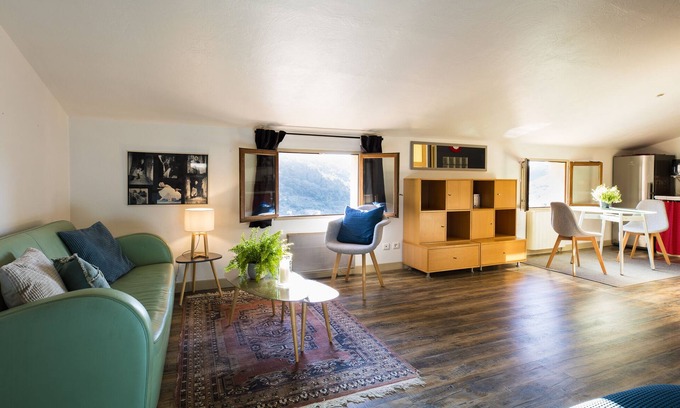 Le Bar-sur-Loup Apartamento | GRAN ESTUDIO ENTRE MAR Y MONTAJE CON VISTA DE GRAN TAMAÑO
