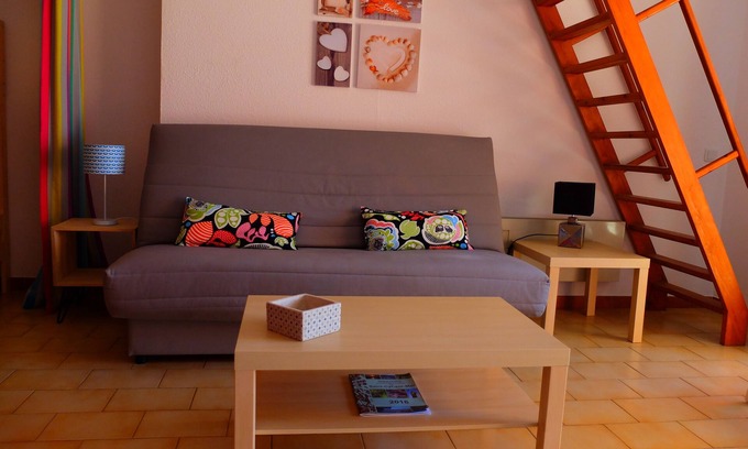 Les Lecques Apartamento | GRAN ESTUDIO - terraza - 50 m Playa - tiendas y restaurantes cercanos.