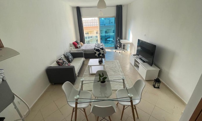 Dubai Production City Apartamento | Large studio in IMPZ, among hotels & Retial centre