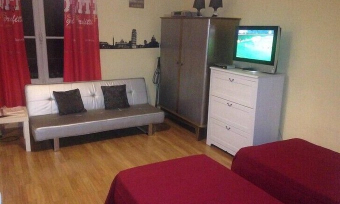 Vittel Apartamento | Gran estudio situado frente al parque del balneario.