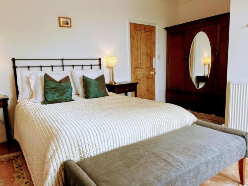 Ore Casa | Large Sunny King-Size En-Suite