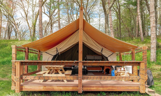 St Croix Falls Alquiler De RV | Large tent on massive Big Rock Creek Estate!