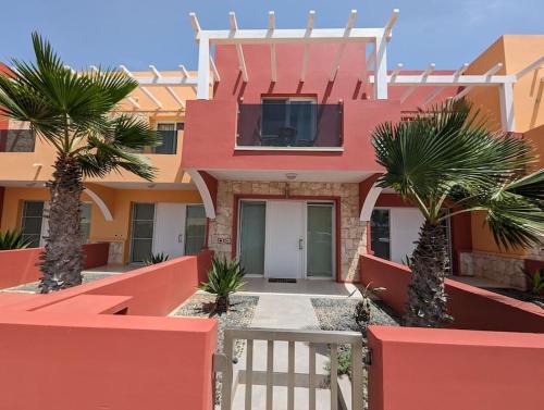Sal Rei Apartamento | Large Townhouse close to Beach