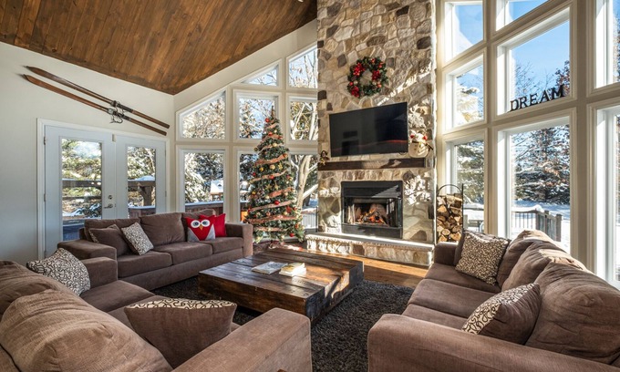 Mont-Tremblant Casa | Gran Tremblant Ski & Golf Chalet