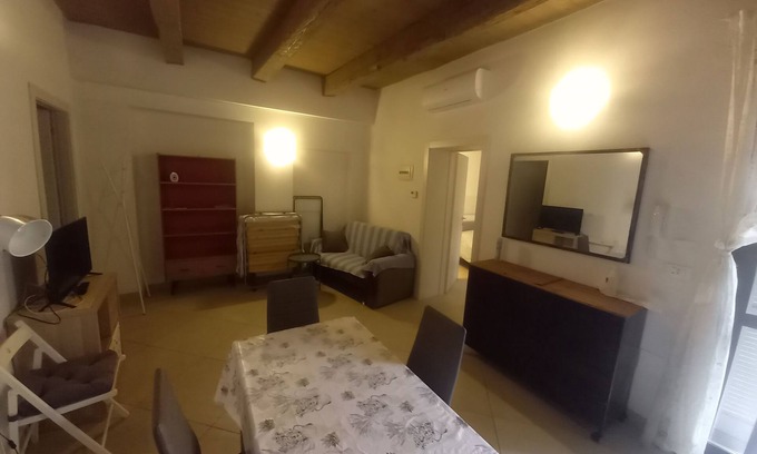 Faenza Apartamento | Large two-room apartment on the ground floor on an internal courtyard