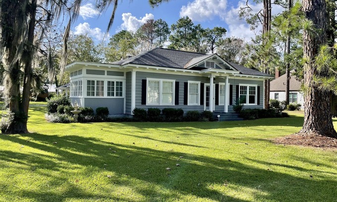 Fitzgerald Casa | Large Updated Historic Home Short Walk to Downtown