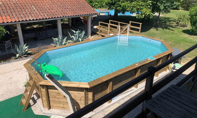 Galan Villa | Gran villa con piscina para vacaciones en grupo o en familia en los Pirineos