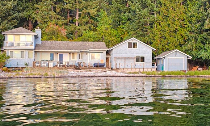 Seabeck Casa | Large waterfront beach house with hot tub, game room, & private beach access