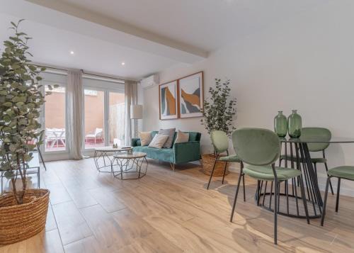Almenara Apartamento | Large with terrace- 2Bd 1,5Bth- Plaza Castilla