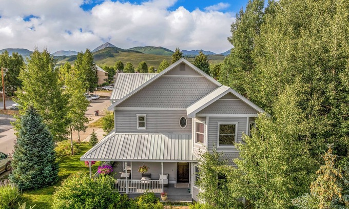 Crested Butte Casa | Precioso en la ciudad 5BD / 4. Casa 5BA, maravillosa para entretener
