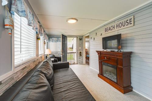 Old Orchard Beach Casa | Large Yard Walkable Cottage in Old Orchard Beach!