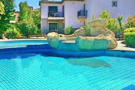 Oroklini Villa | Larnaka Beach House 3