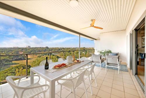 Larrakeyah Apartamento | Larrakeyah Luxury - Penthouse Getaway with Views