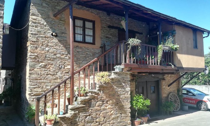 Toral de Merayo Casa | Las 3 Negrillas