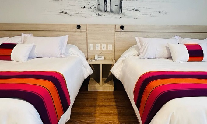 Macrodistrito Sur Hotel | LAS BRISAS SUR