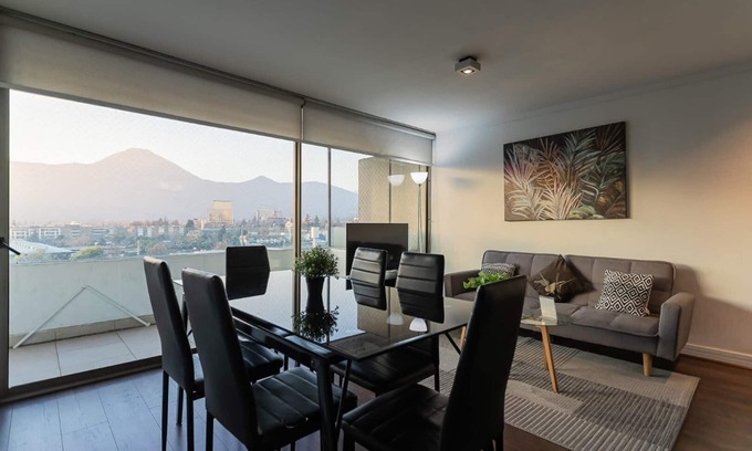 Vitacura Apartamento | Las Condes te Espera: Apartamento Amplio para 4