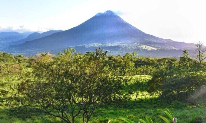 Monterrey Cabina | Cabañas las estrellas del Arenal
