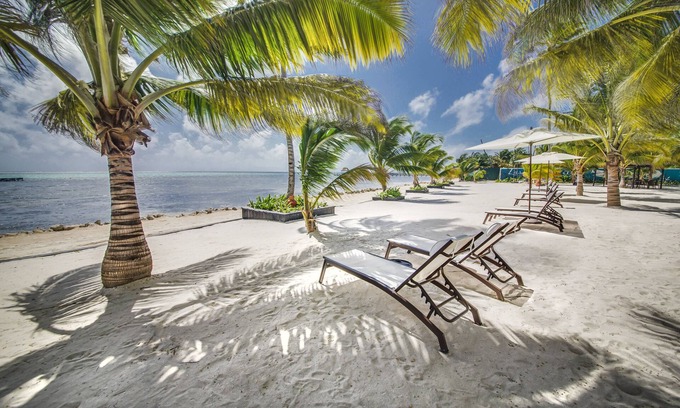 San Pedro Complejo | Las Terrazas Resort and Residences Ambergris