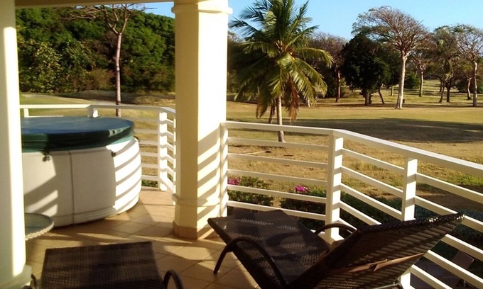 Lowlands Villa | Primer piso de una villa con jacuzzi por mar en el campo de golf de campeonato