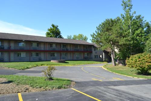 Latham Hotel | Latham Inn