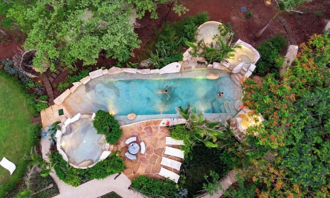 Los Pargos Cabina | Laticalodge - Villa privada con personal 7BR -2 km Playa Negra -30 min Tamarindo