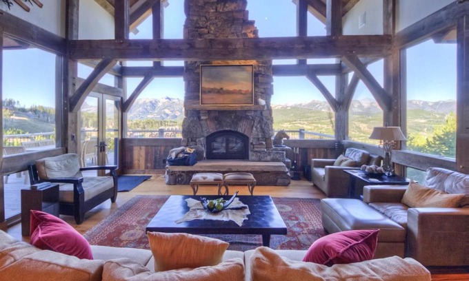 Big Sky Casa | Latigo Lodge