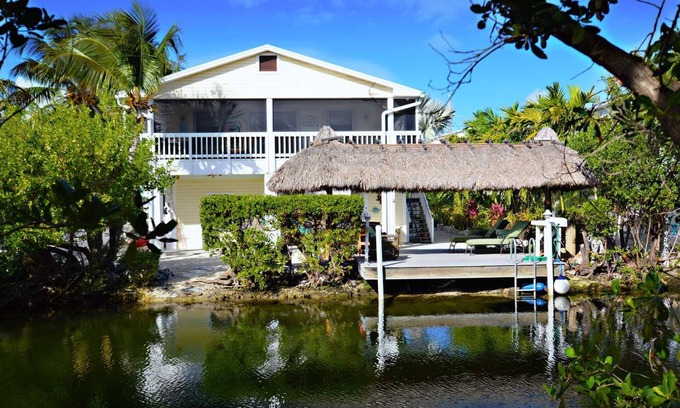 Breezeswept Beach Estates Casa | Latitude Adjustment