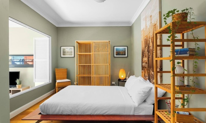 Ultimo Apartamento | Laube 105 Modern Inner city Sanctuary with Balcony