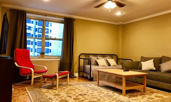 Downtown Atlanta Apartamento | Laugh, Eat, Sleep Downtown Wine Down 9E