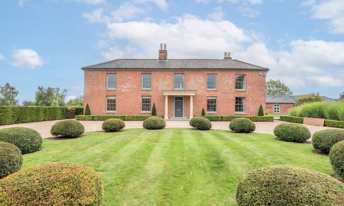Weybread Casa | Laurel House, Weybread