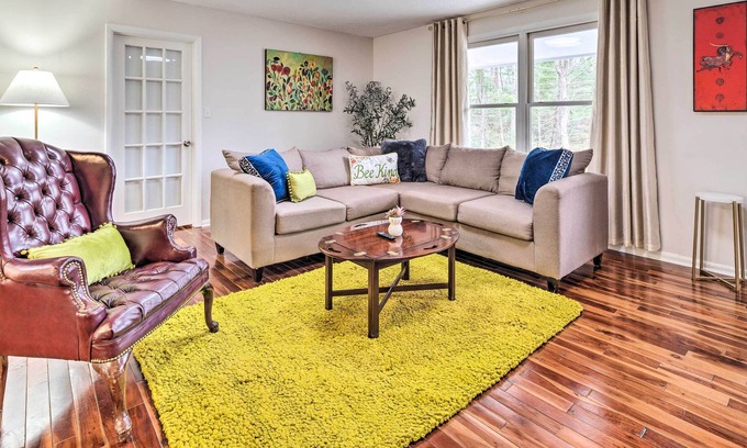 Laurel Park Casa | Smoky Mountain Vacation Rental w/ Deck!