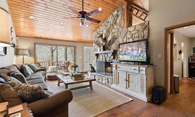 Blowing Rock Casa | Laurel Ridge Lodge at Blowing Rock