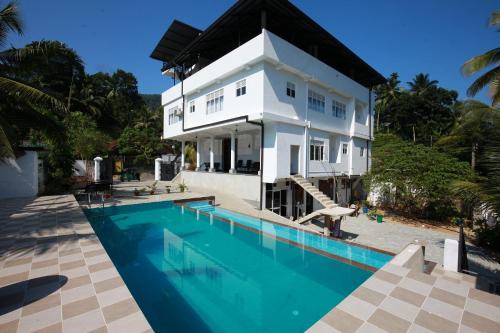 Deniyaya Hotel | Lavenro Hotel & Resort