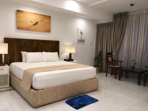 Mount Lavinia Hotel | Lavinia Bay Beach Hotel