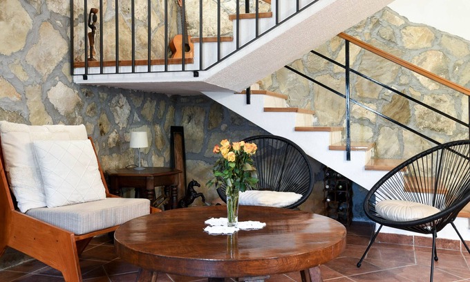 Podstrana Casa | Lavish Holiday Home in Podstrana With Garden