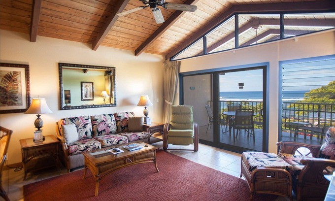 Poipu Complejo | Lawai Beach Resort ~ South Shore Kauai ~ Frente a una gran playa de snorkeling